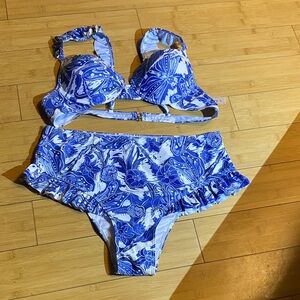 SHEIN Blue and White Floral Bikini
